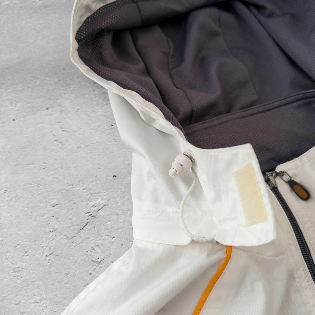 UMBRO アンブロ ナイロンジャケット 90s テック系 y2k 古着 白