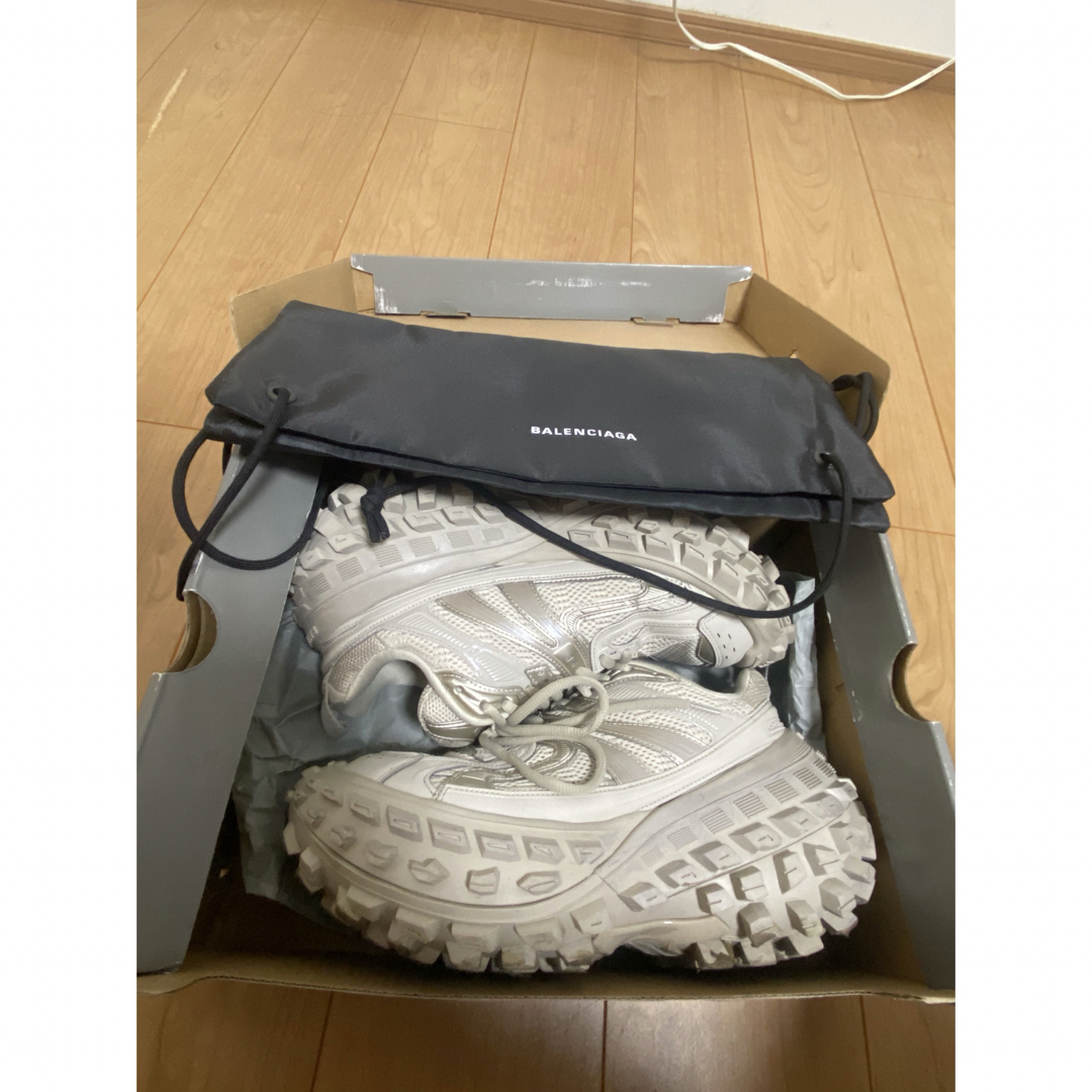 balenciaga ディフェンダー 41 balenciaga ディフェンダー 41