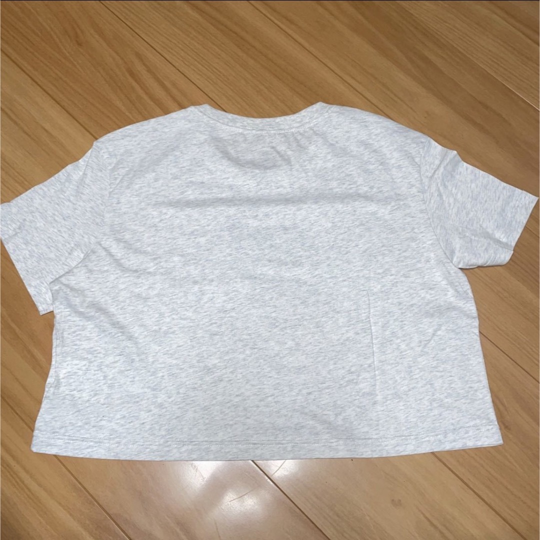 NIKE(ナイキ)のNIKE クロップドTシャツ 半袖 ヨガウェア レディースのトップス(Tシャツ(半袖/袖なし))の商品写真