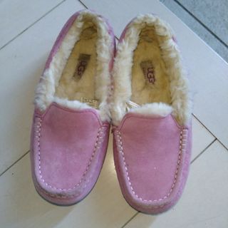 UGG(スリッポン/モカシン)