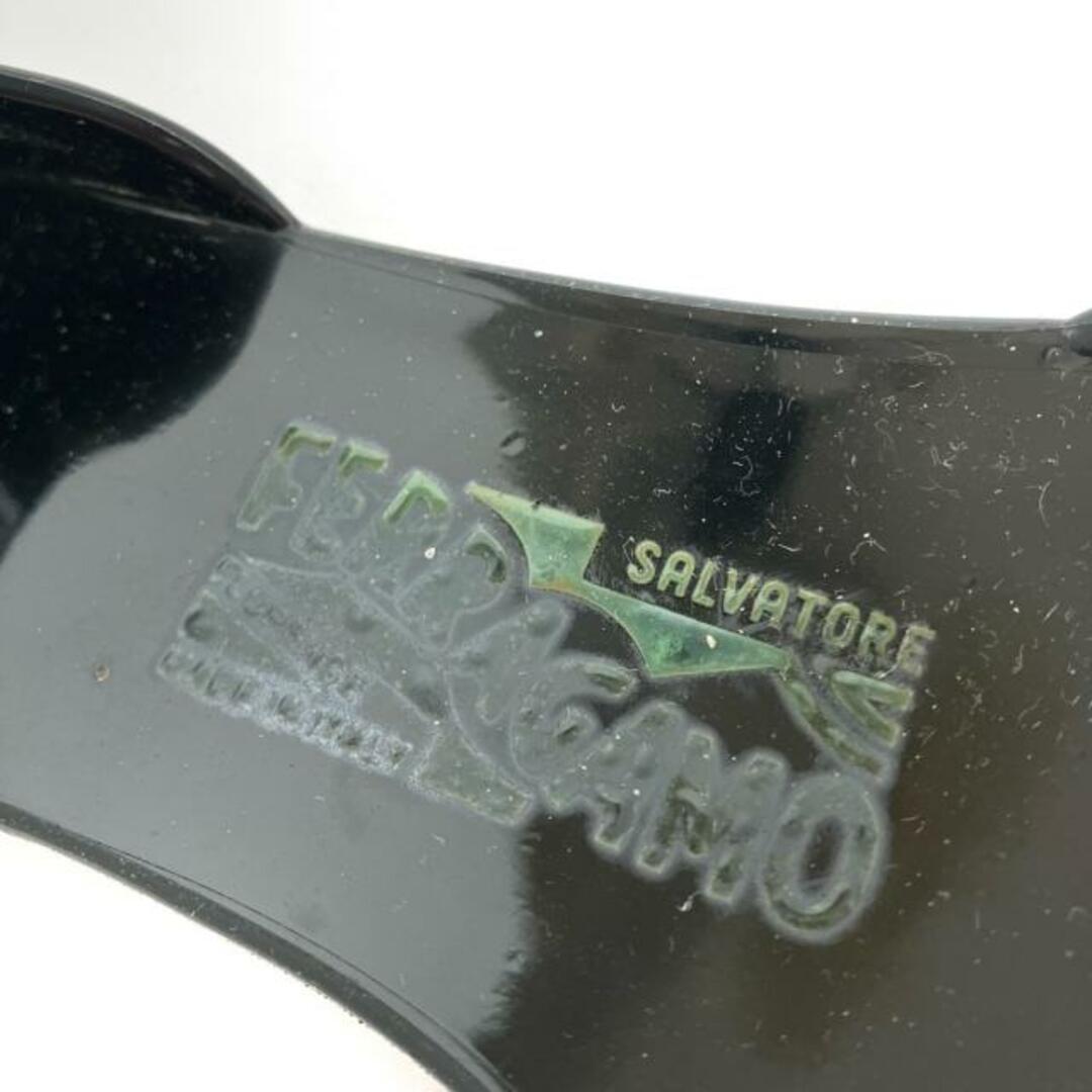Salvatore Ferragamo(サルヴァトーレフェラガモ)のサルバトーレフェラガモ サンダル 6 - 黒 レディースの靴/シューズ(サンダル)の商品写真