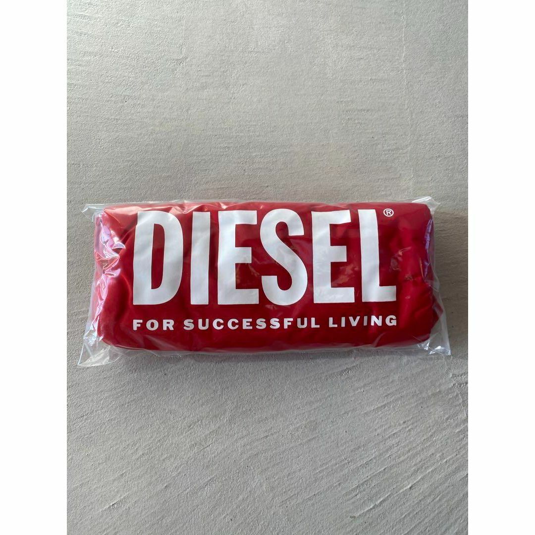 DIESEL(ディーゼル)の《DIESEL》ディーゼル ノベルティ ハンドウォーマー レッド (f786) レディースのファッション小物(その他)の商品写真