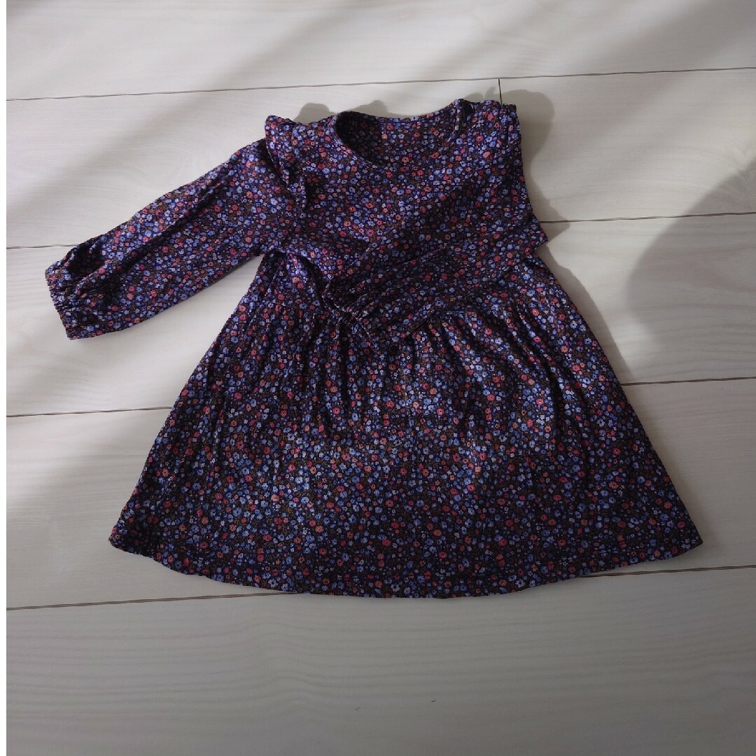 UNIQLO(ユニクロ)のユニクロ　ワンピース　花柄　80 キッズ/ベビー/マタニティのベビー服(~85cm)(ワンピース)の商品写真