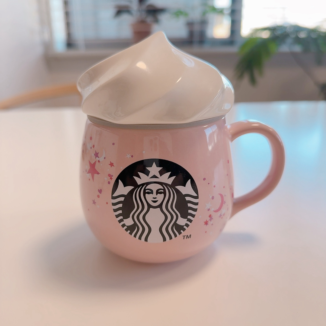 Starbucks(スターバックス)の【お値下げ】STAR BUCKS 限定マグカップ2個セット インテリア/住まい/日用品のキッチン/食器(食器)の商品写真