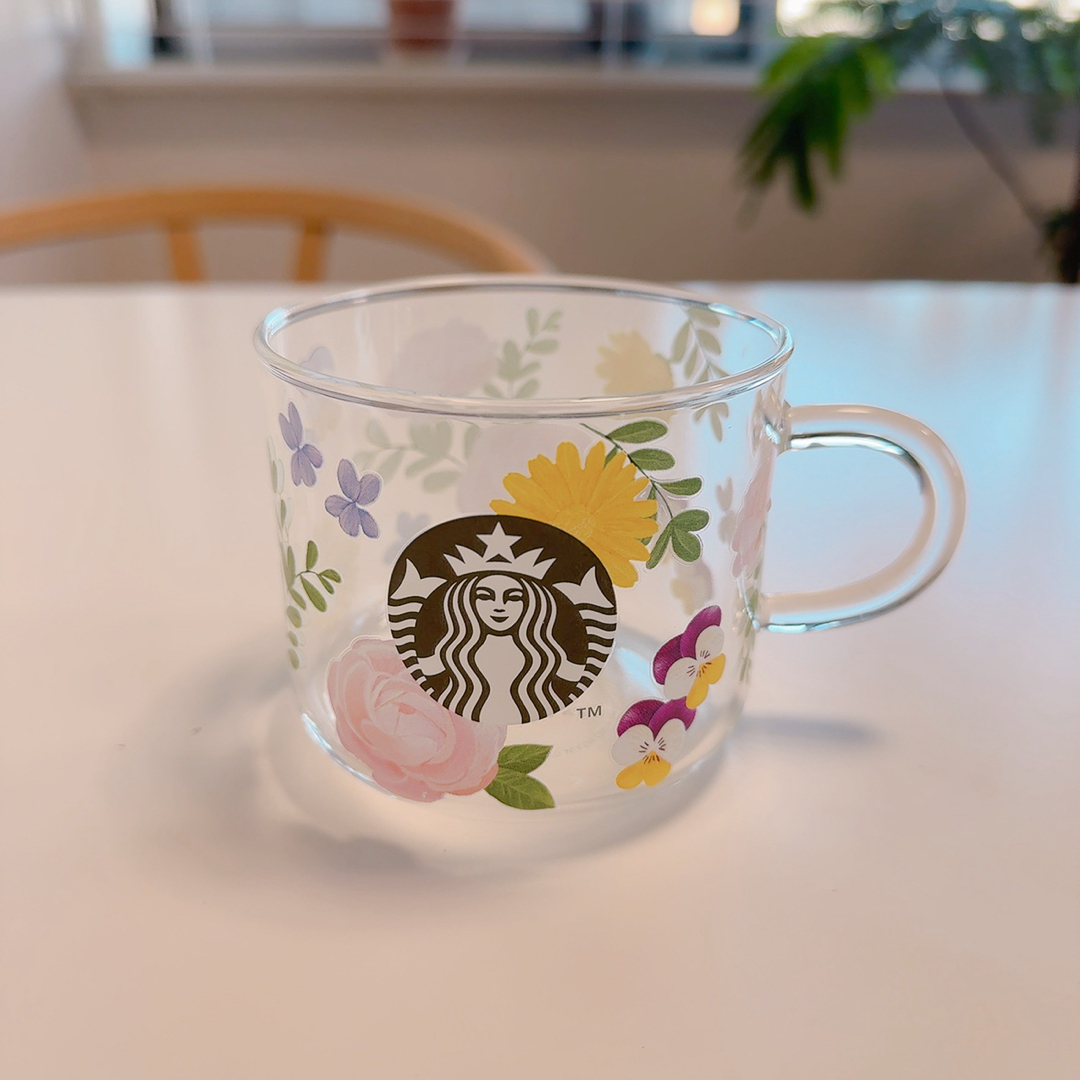 Starbucks(スターバックス)の【お値下げ】STAR BUCKS 限定マグカップ2個セット インテリア/住まい/日用品のキッチン/食器(食器)の商品写真