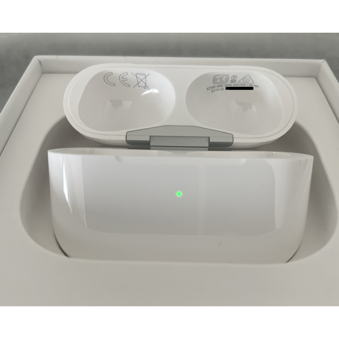 Apple - AirPods Pro エアポッズ プロ 充電器 充電ケース 新品・正規品 ...