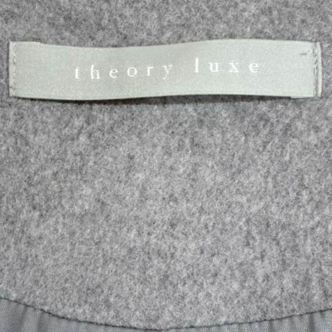 Theory luxe(セオリーリュクス)のご専用Theory luxeセオリーリュクスノーカラーコート40グレー　ベルト レディースのジャケット/アウター(ロングコート)の商品写真