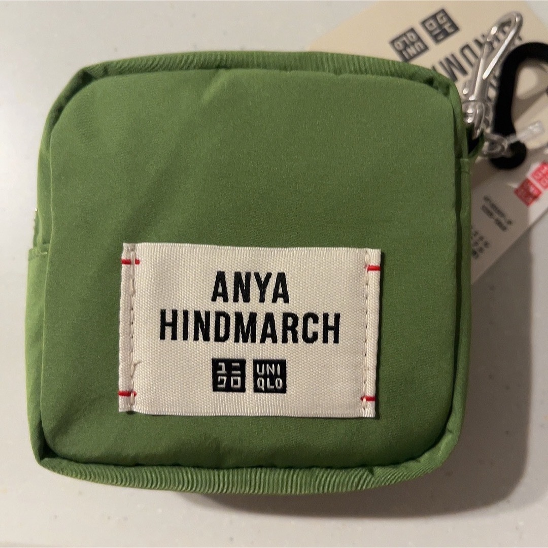 ANYA HINDMARCH(アニヤハインドマーチ)の新品未開封品　グリーンユニクロ　アニヤ　エコバッグ　パッカブルバッグ レディースのバッグ(エコバッグ)の商品写真