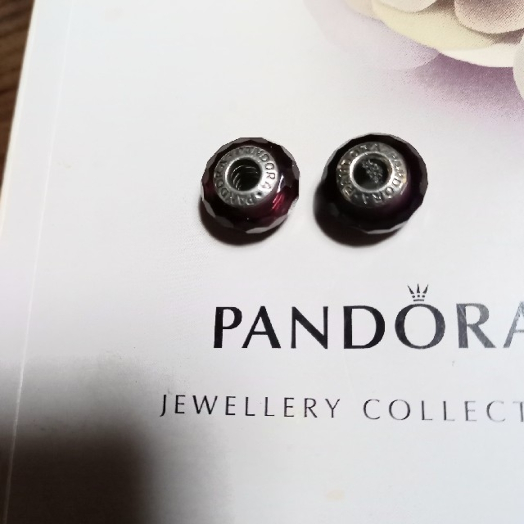 PANDORA パンドラ　ブレスレットチャーム　2個 レディースのアクセサリー(ブレスレット/バングル)の商品写真