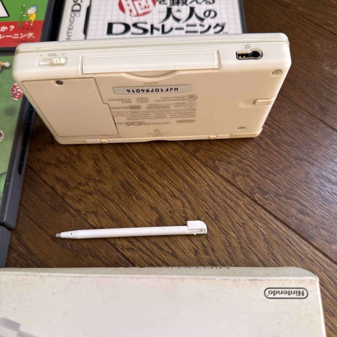 ジャンク品Nintendo DS LITE カセット付 クリスタルホワイト本体の通販