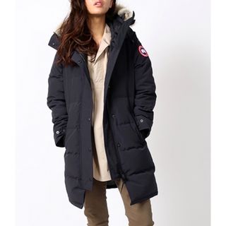 カナダグース(CANADA GOOSE)のカナダグース　マッケンジー　黒  サイズM  国内正規品　極美品(ダウンジャケット)