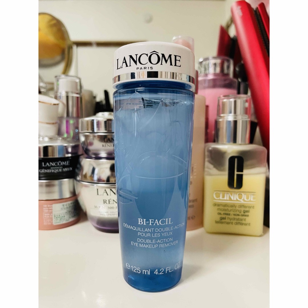 LANCOME(ランコム)のランコム ビファシル 125ml　アイメイクリムーバー　未使用品 コスメ/美容のスキンケア/基礎化粧品(クレンジング/メイク落とし)の商品写真