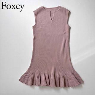 美品　フォクシー　FOXEY 美しいデコルテ　カシミヤ100% ニット　セーター