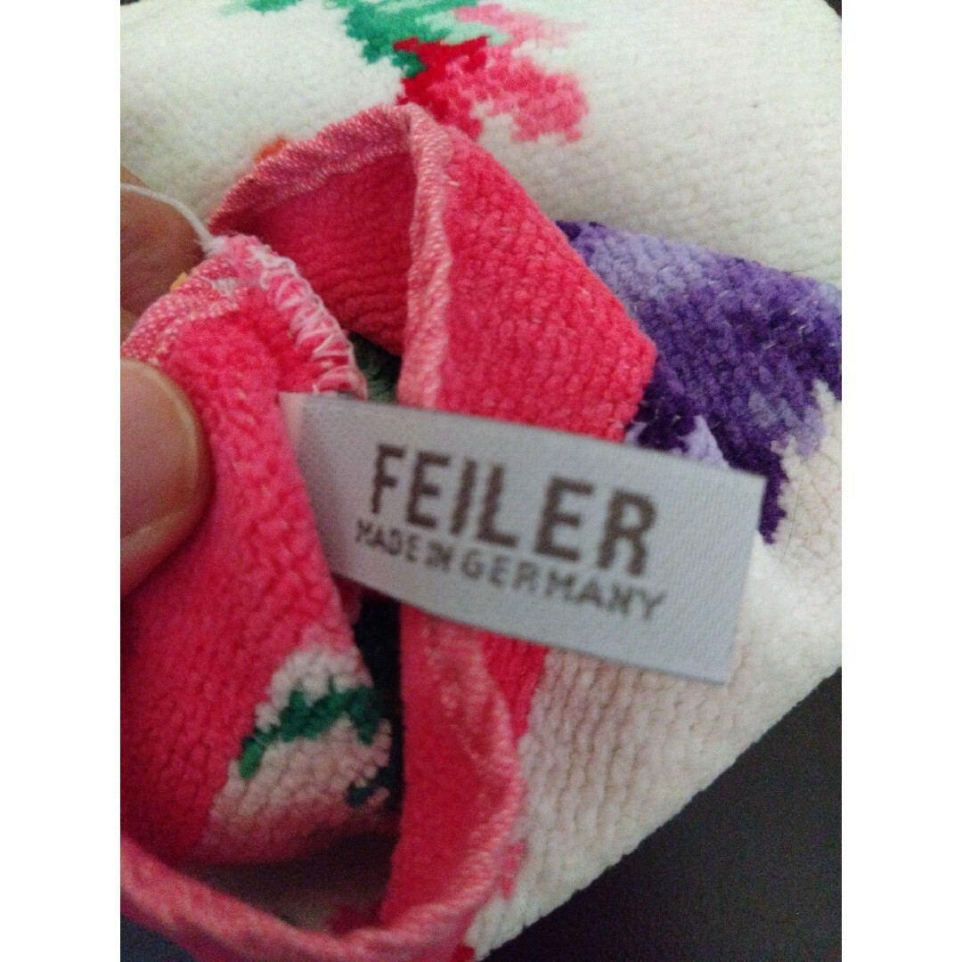 FEILER(フェイラー)のフェイラー　FEILER　小物入れ　スマホケース　シェニール織 レディースのファッション小物(ポーチ)の商品写真