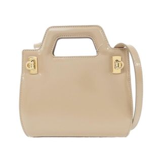 サルヴァトーレフェラガモ(Salvatore Ferragamo)の【新品】サルヴァトーレフェラガモ WANDA 21 3485 バッグ(ハンドバッグ)