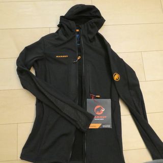 マムート(Mammut)のEiswand Advanced ML Hooded Jacket Women(その他)