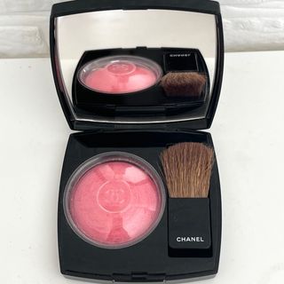 シャネル(CHANEL)のCHANEL ジュ コントゥラスト 67 ローズ トゥルビヨン チークカラー(チーク)