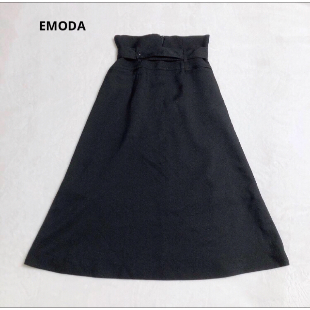 EMODA(エモダ)のEMODA エモダ　ハイウエスト　ベルト　フレア　スカート　ブラック　M レディースのスカート(ロングスカート)の商品写真