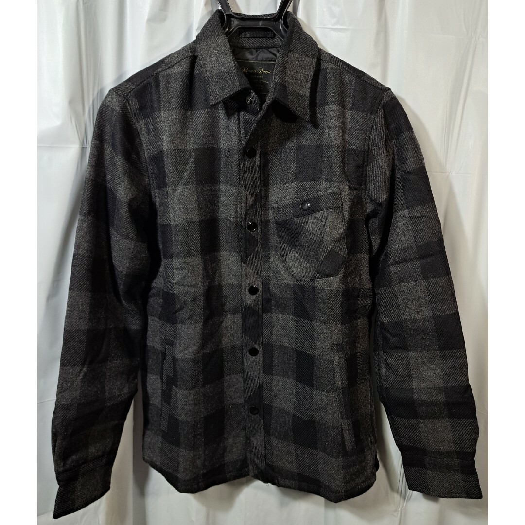 西川(ニシカワ)の未使用 nano universe 西川ダウンシャツ　ブラック　チェック　ネル メンズのジャケット/アウター(ダウンジャケット)の商品写真