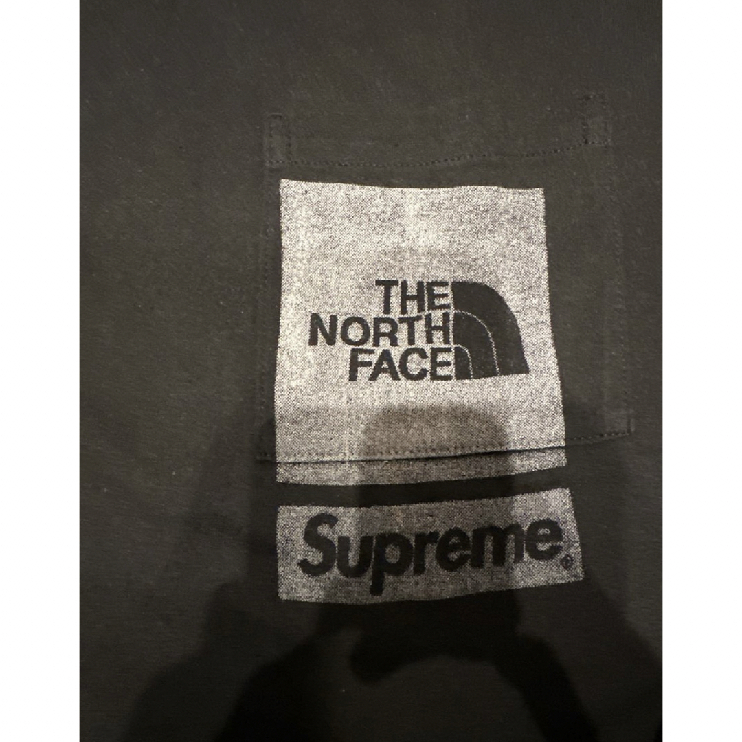 Supreme(シュプリーム)のSupreme / The North Face ポケット T メンズのトップス(Tシャツ/カットソー(半袖/袖なし))の商品写真