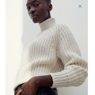 エイチアンドエム(H&M)のH&M チャンキーニット　M ホワイト(ニット/セーター)