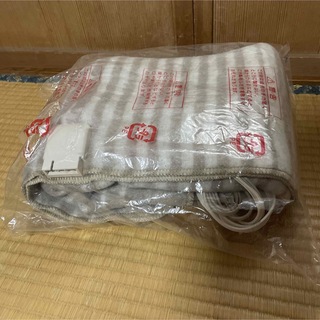 コイズミ(KOIZUMI)のコイズミ電気毛布　KDS-4061 未使用(電気毛布)