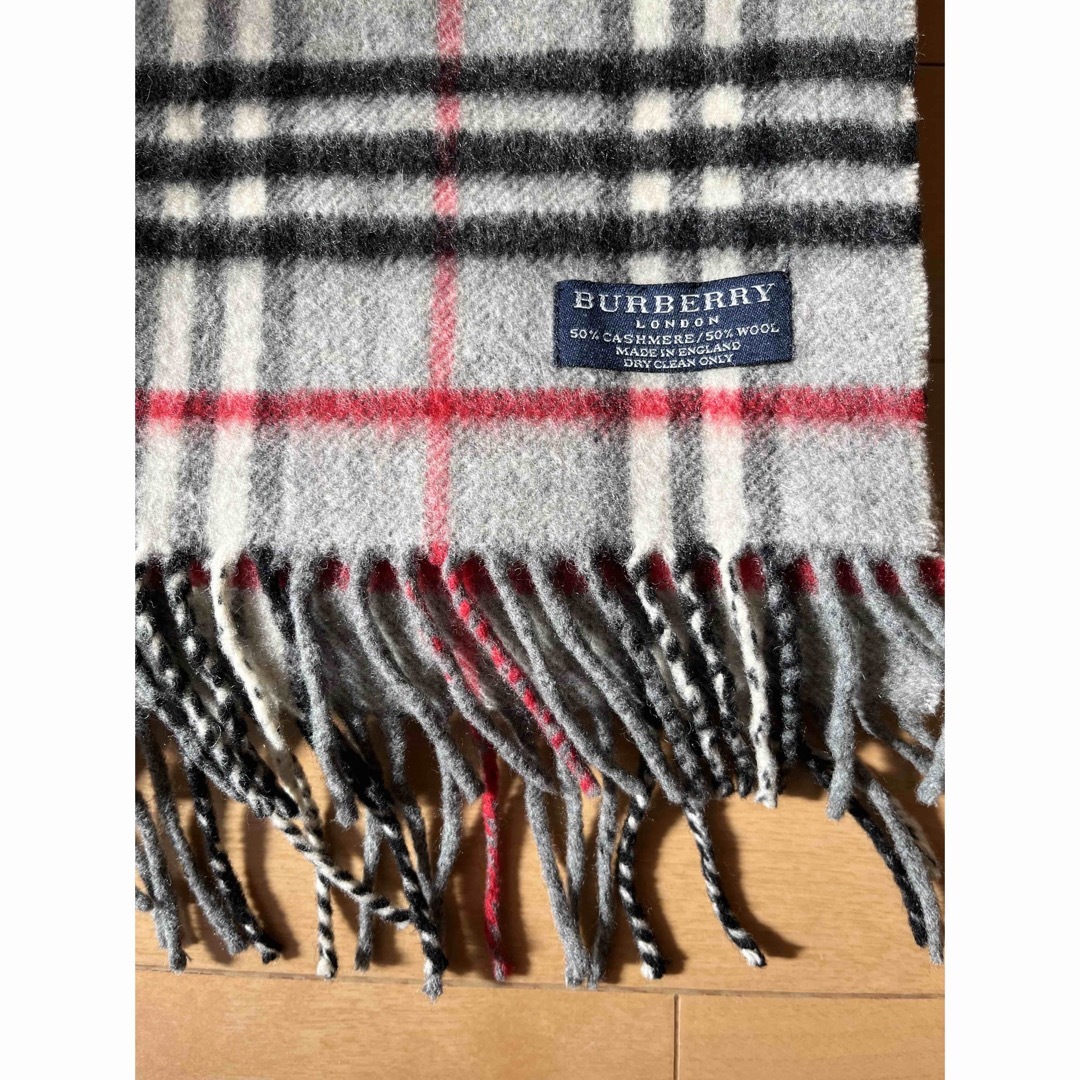 BURBERRY(バーバリー)のBurberry マフラー  レディースのファッション小物(マフラー/ショール)の商品写真