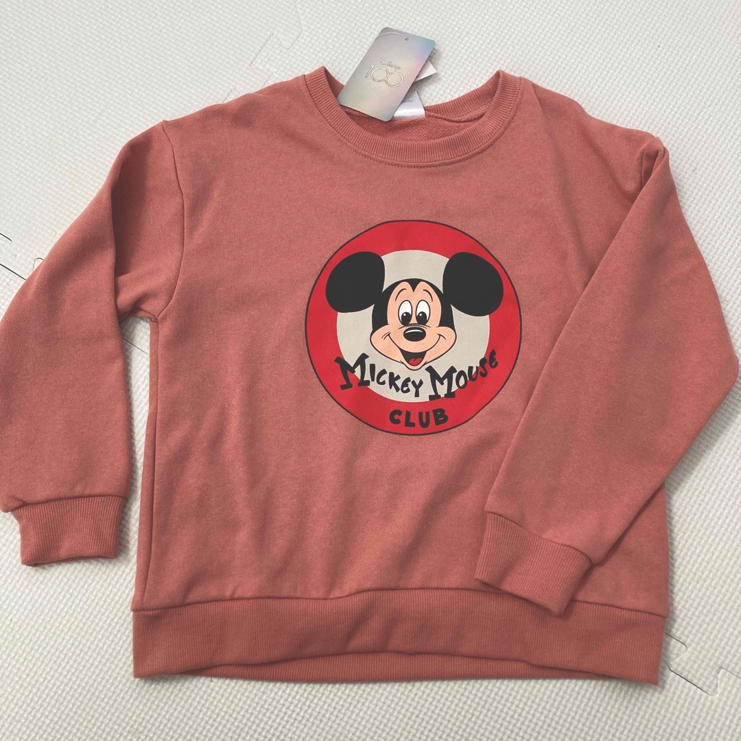 Disney(ディズニー)の新品　未使用　ミッキーマウス　トレーナー120cm キッズ/ベビー/マタニティのキッズ服男の子用(90cm~)(Tシャツ/カットソー)の商品写真