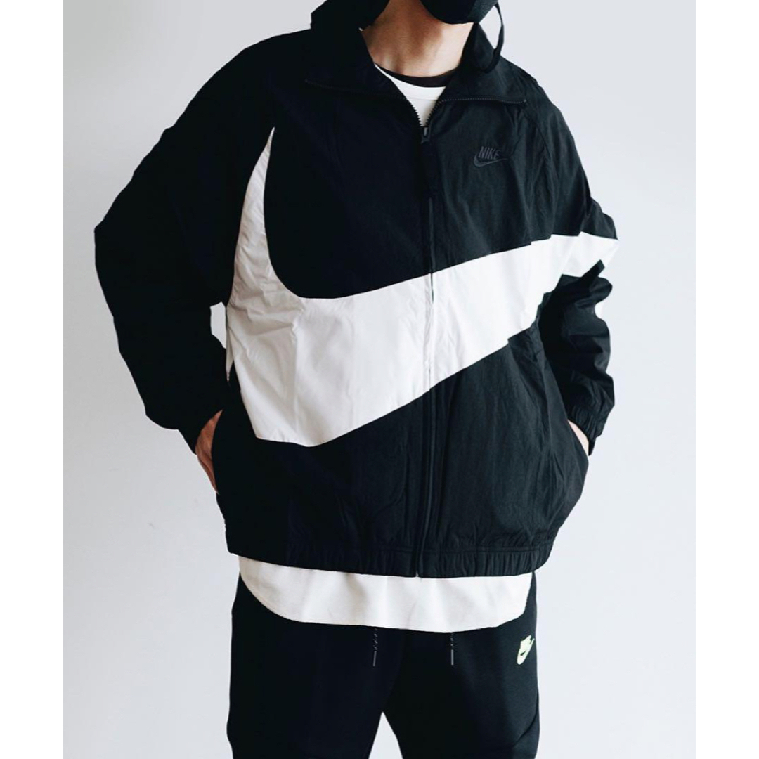 NIKE(ナイキ)のNIKE HBR STMT WOVEN JACKET ウーブン ジャケット メンズのジャケット/アウター(ナイロンジャケット)の商品写真