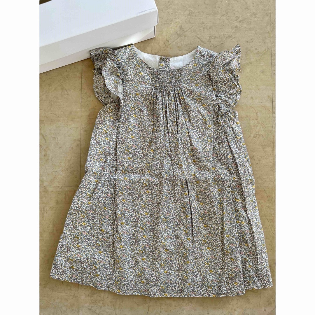 Bonpoint(ボンポワン)のbonpoint ボンポワン ワンピース リバティ 6A キッズ/ベビー/マタニティのキッズ服女の子用(90cm~)(ワンピース)の商品写真