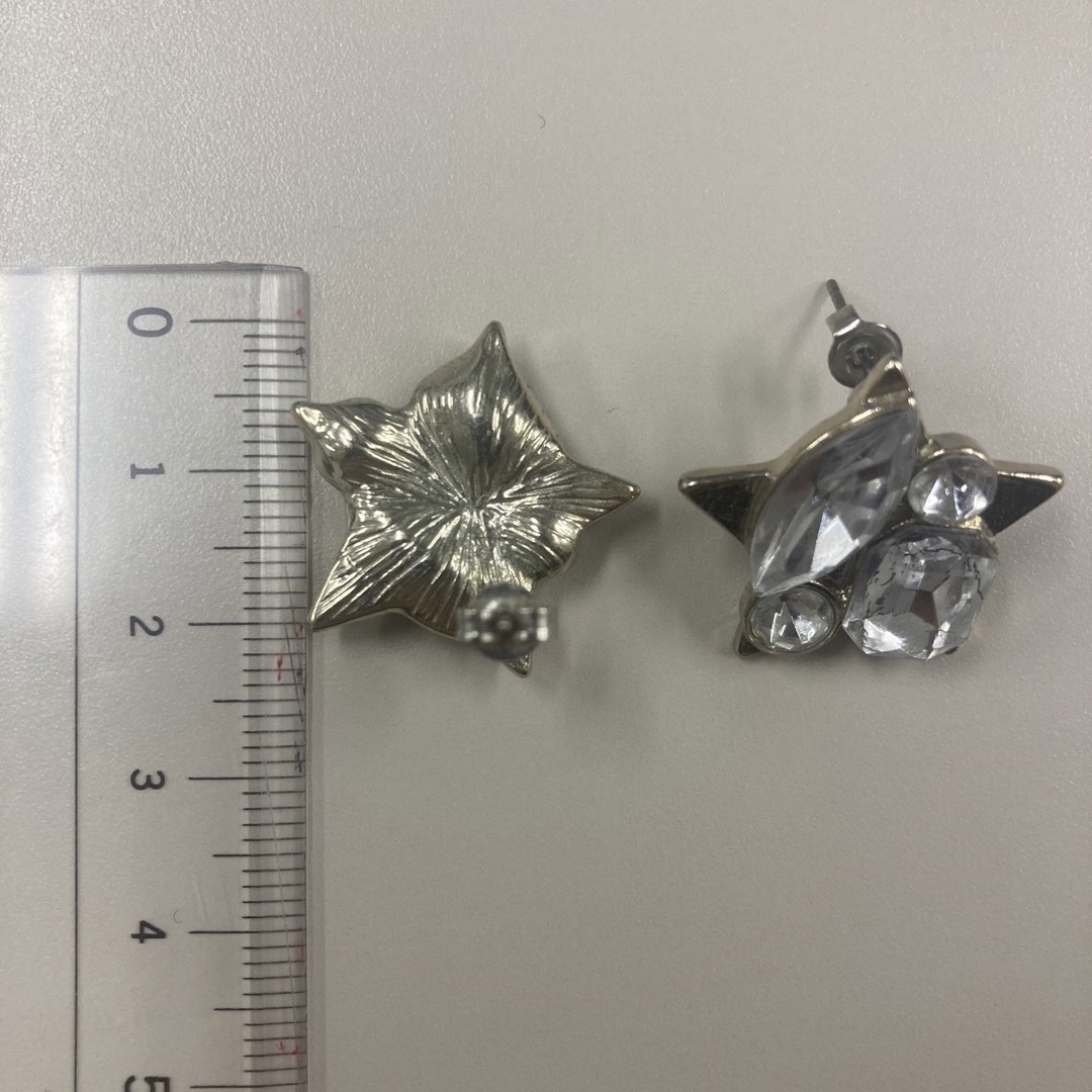 PLST(プラステ)のPLST 両耳ピアス 星型ビジューピアス プラステ アクセサリー メンズのアクセサリー(ピアス(両耳用))の商品写真