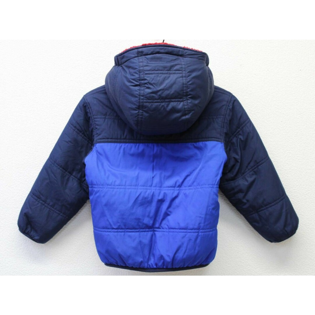 patagonia(パタゴニア)の【冬物 新入荷!】◇パタゴニア/Patagonia◇95cm リバーシブルトリブルズフーディ/中綿ブルゾン/ジャンパー 濃紺×青＆赤【中古】子供服 キッズ kids 男の子 冬 201132 キッズ/ベビー/マタニティのキッズ服女の子用(90cm~)(ジャケット/上着)の商品写真