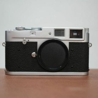 ライカ(LEICA)のLEICA ライカ M1 Silver Chrome シルバークローム(フィルムカメラ)