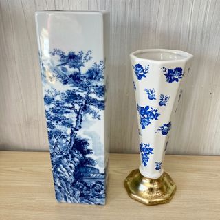 【K4851】中古 花瓶 2個セット バラ ブルー 有田焼 西峰 染付 山水(花瓶)