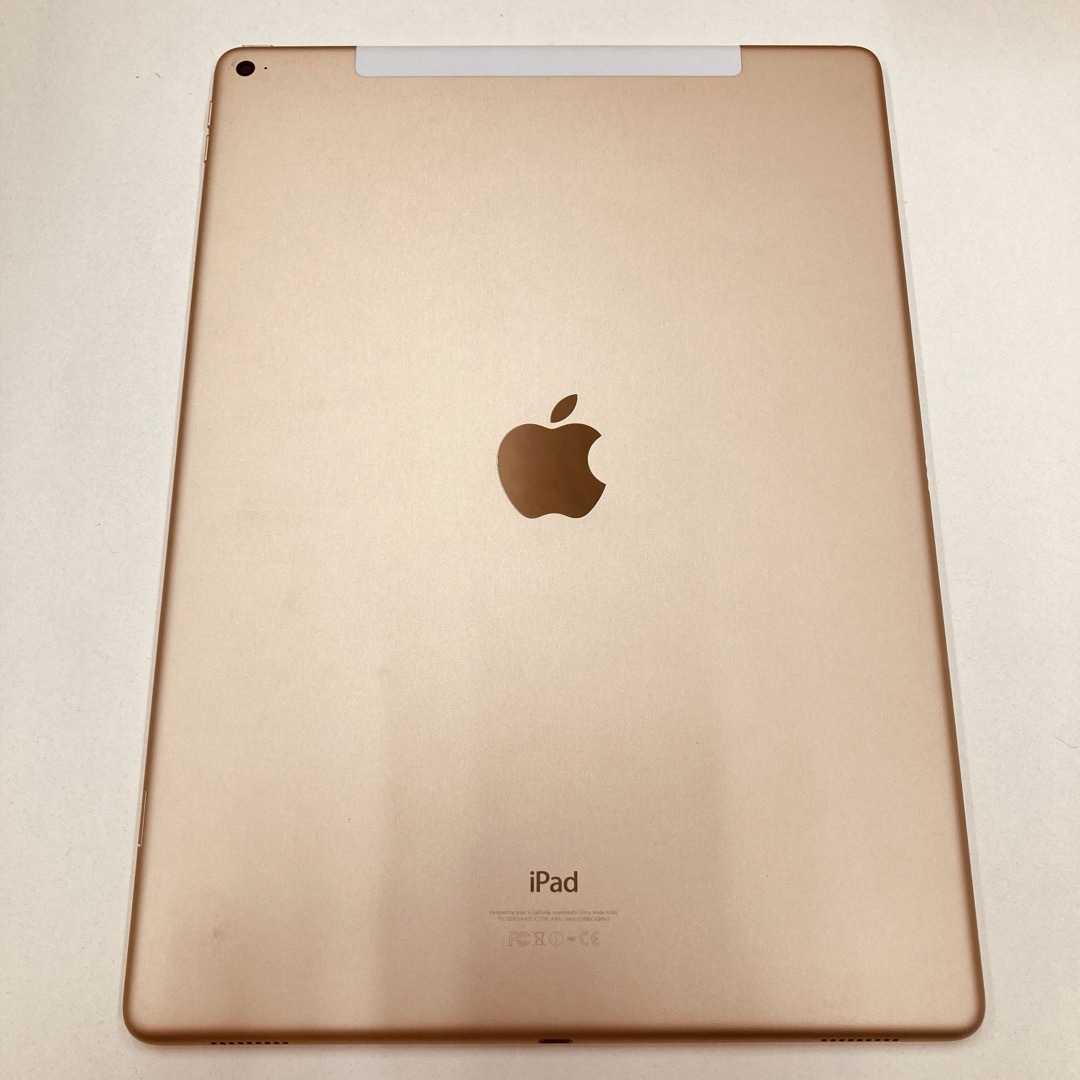 iPad(アイパッド)のiPad pro 128GB 12.9インチ Apple ゴールド アップル スマホ/家電/カメラのPC/タブレット(タブレット)の商品写真
