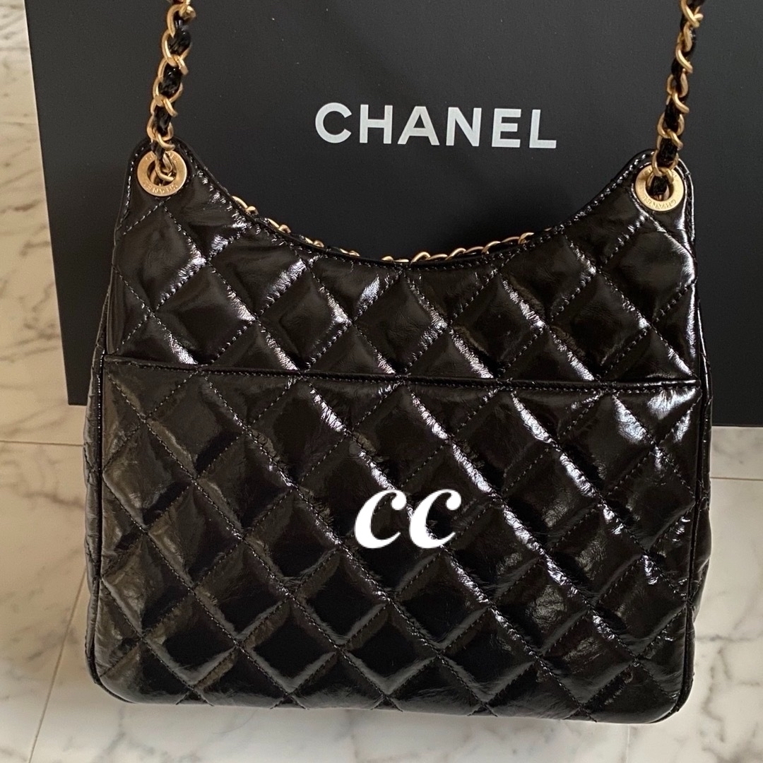 CHANEL(シャネル)の◆京子様◆シャネル2023/2024クルーズコレクション★ホーボーバッグ◆ レディースのバッグ(ショルダーバッグ)の商品写真