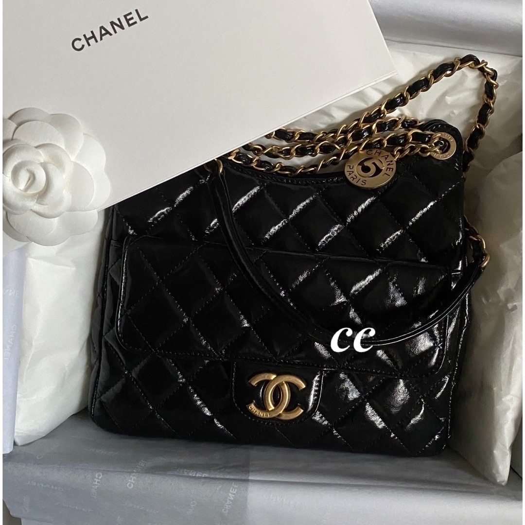 CHANEL(シャネル)の◆京子様◆シャネル2023/2024クルーズコレクション★ホーボーバッグ◆ レディースのバッグ(ショルダーバッグ)の商品写真