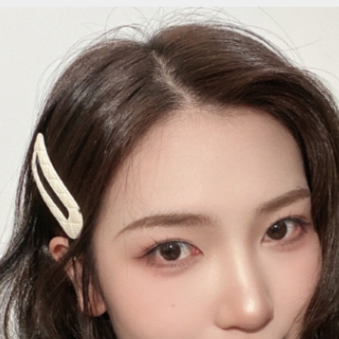 ・ヘアピン2点セット・ブラック・スクエア・大人カジュアル・韓国・パッチンピン・ レディースのヘアアクセサリー(ヘアピン)の商品写真