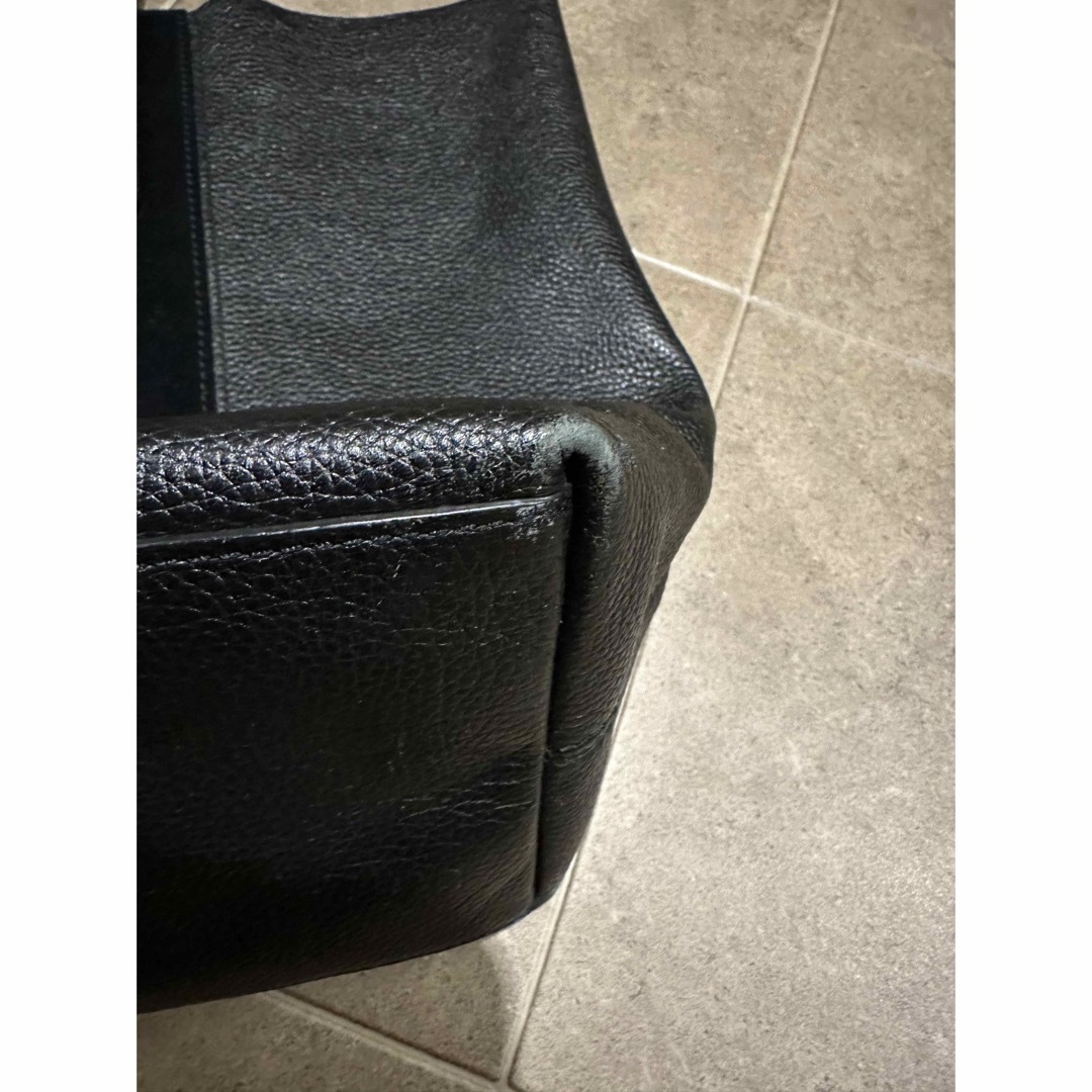 バナナリパブリック　本革トートバッグ　シンプル メンズのバッグ(トートバッグ)の商品写真