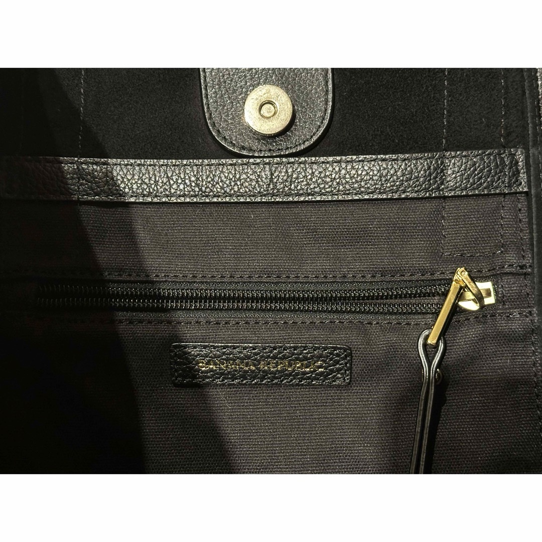 バナナリパブリック　本革トートバッグ　シンプル メンズのバッグ(トートバッグ)の商品写真