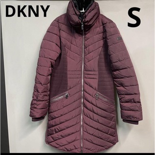 ダナキャランニューヨーク(DKNY)のDKNY ダナキャラン ダウンコート ボルドー　S ダウンジャケット　ジャンバー(ダウンジャケット)