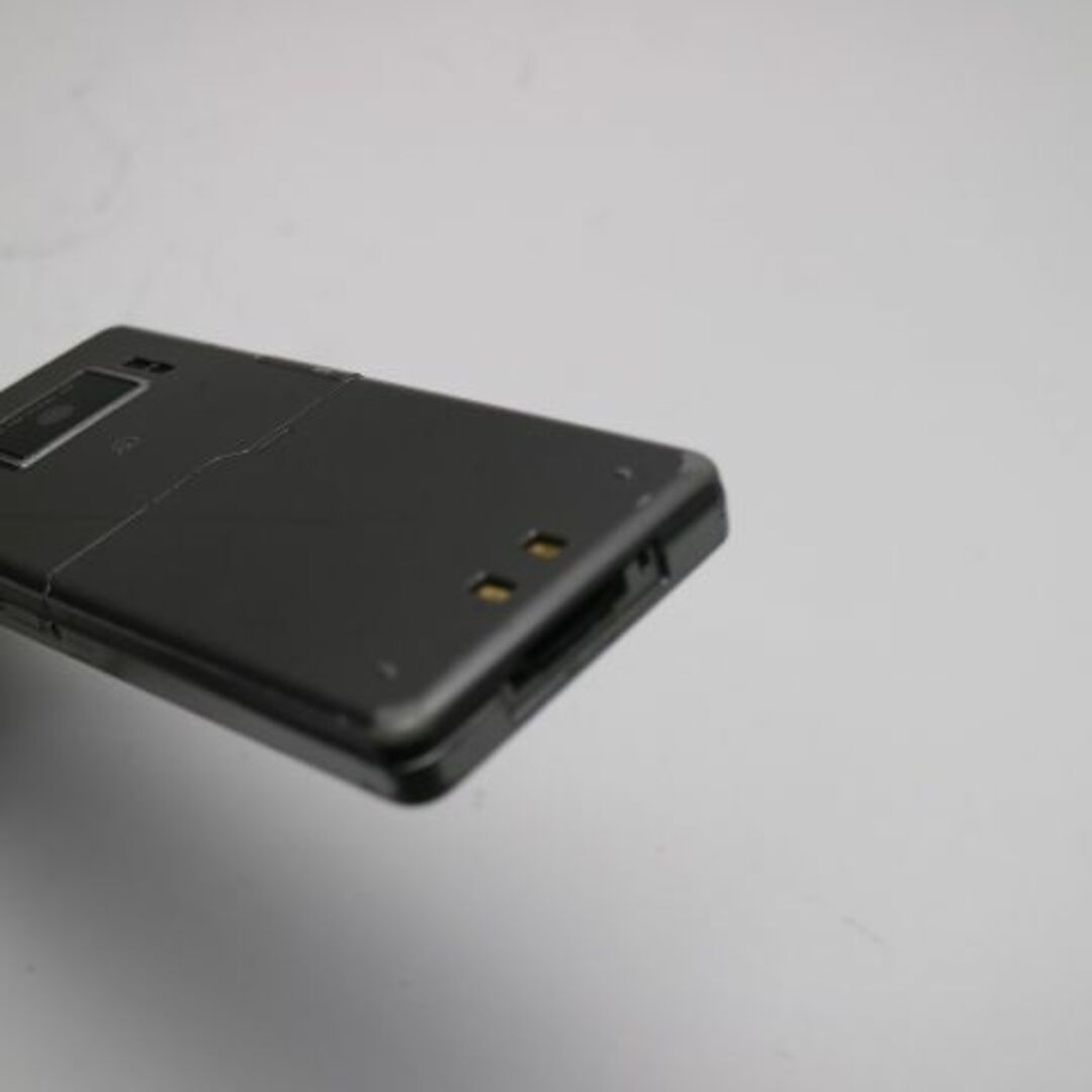 Panasonic(パナソニック)の良品中古 P906i メタル 白ロムM333 スマホ/家電/カメラのスマートフォン/携帯電話(携帯電話本体)の商品写真