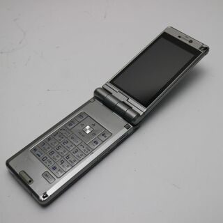 パナソニック(Panasonic)のP906i メタル 白ロム(携帯電話本体)