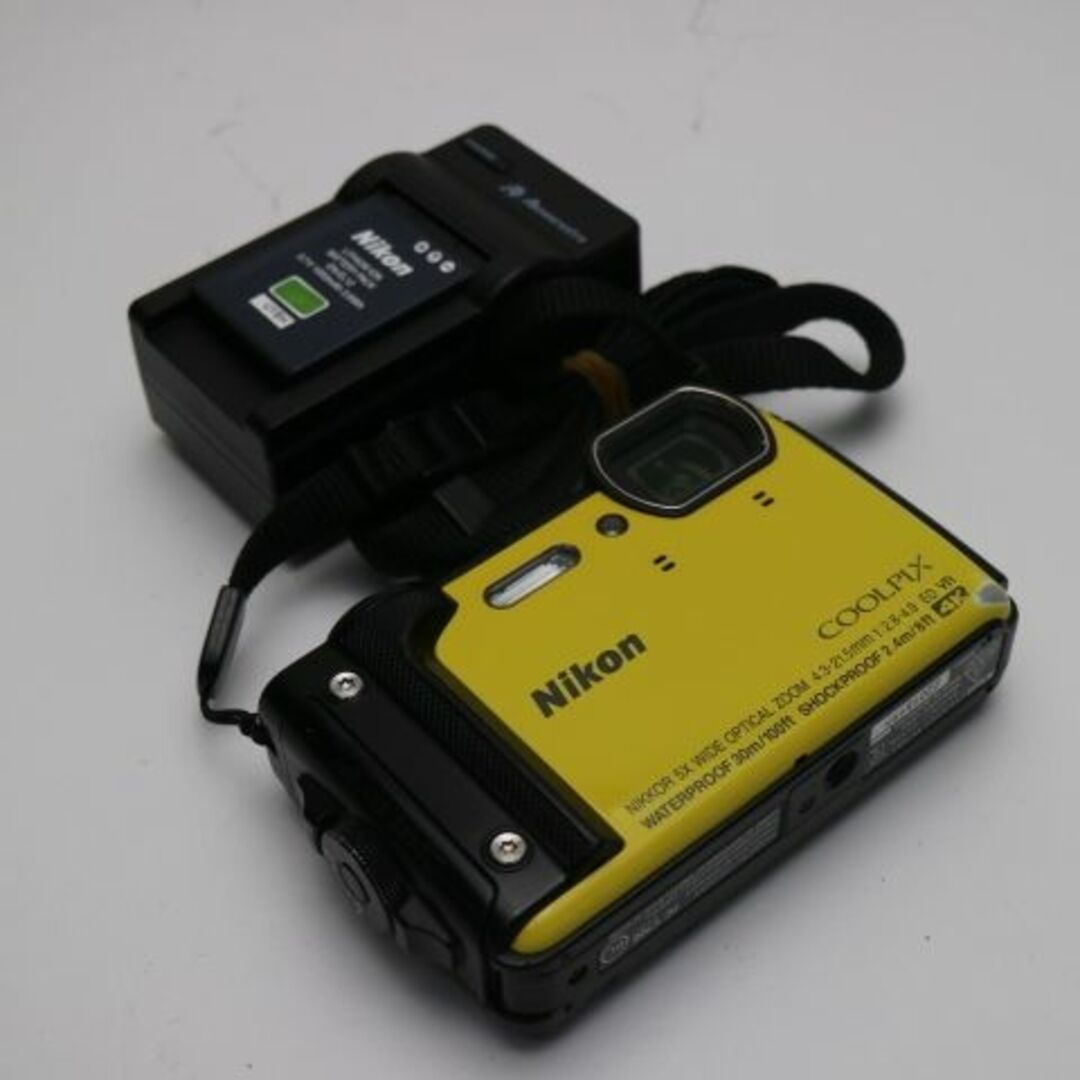 Nikon(ニコン)のCOOLPIX W300 イエロー  M222 スマホ/家電/カメラのカメラ(コンパクトデジタルカメラ)の商品写真