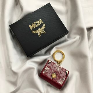 エムシーエム(MCM)のMCM エムシーエム Airpods proケース ジャガード MXZBATQ02【6884-004】(その他)