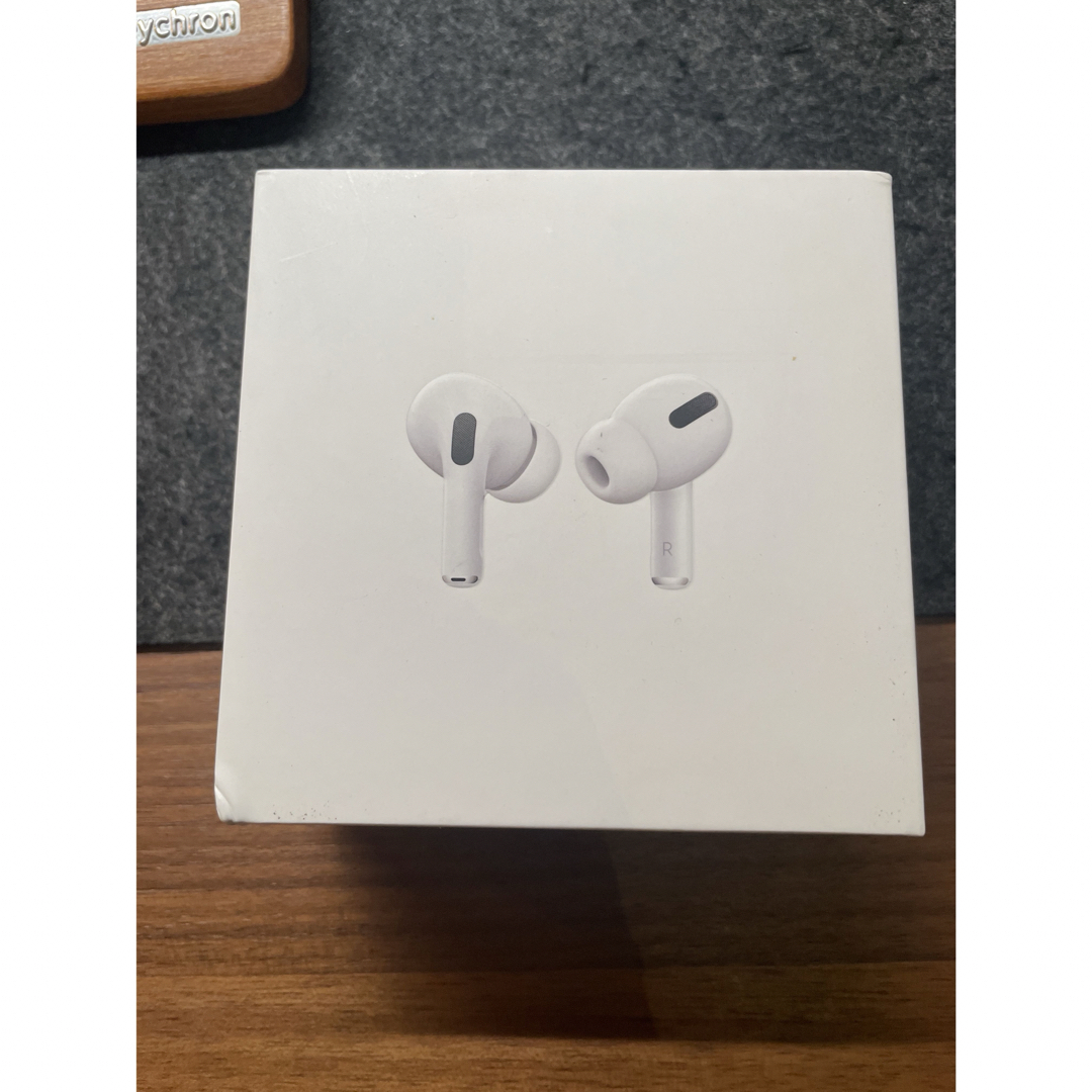 Apple(アップル)のAir pods pro第一世代　ジャンク品 スマホ/家電/カメラのオーディオ機器(ヘッドフォン/イヤフォン)の商品写真