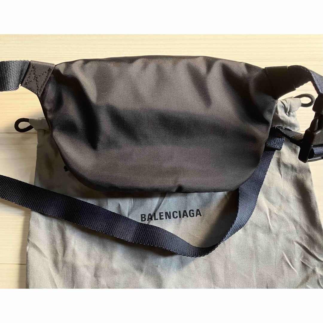 Balenciaga(バレンシアガ)の未使用品 BALENCIAGA バレンシアガ ボディバッグ ウエストポーチ メンズのバッグ(ボディーバッグ)の商品写真
