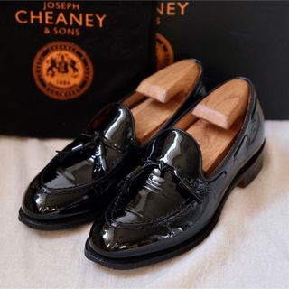 ジョセフチーニアンドサンズ(JOSEPH CHEANEY & SONS)のJOSEPH CHEANEY&SONS パテントタッセルローファーLACEY 3(ローファー/革靴)