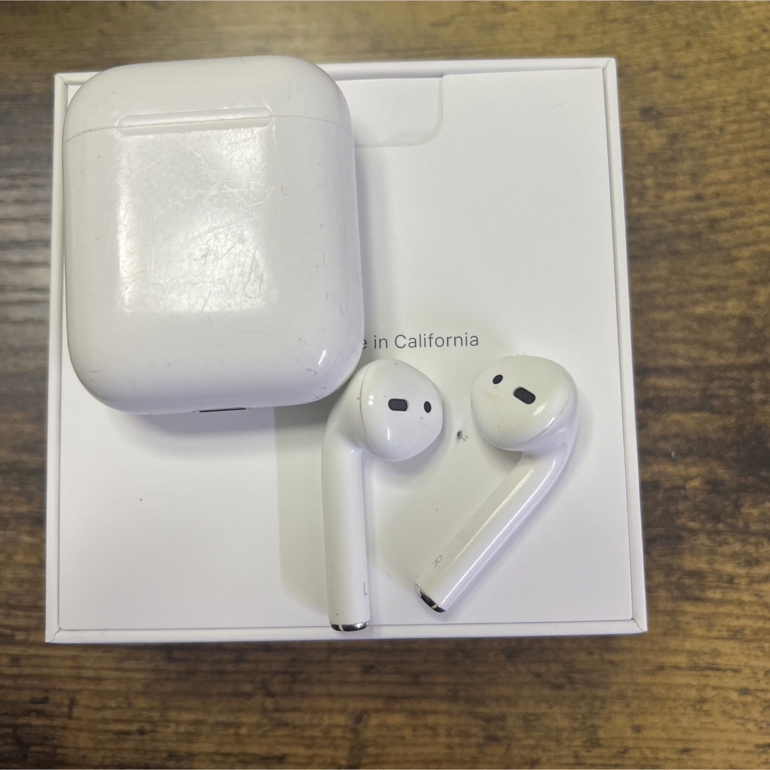 スマホ/家電/カメラApple Airpods 第２世代