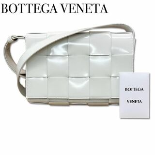 ボッテガヴェネタ(Bottega Veneta)のボッテガヴェネタ マキシイントレチャート カセット ショルダーバッグ ホワイト(ショルダーバッグ)